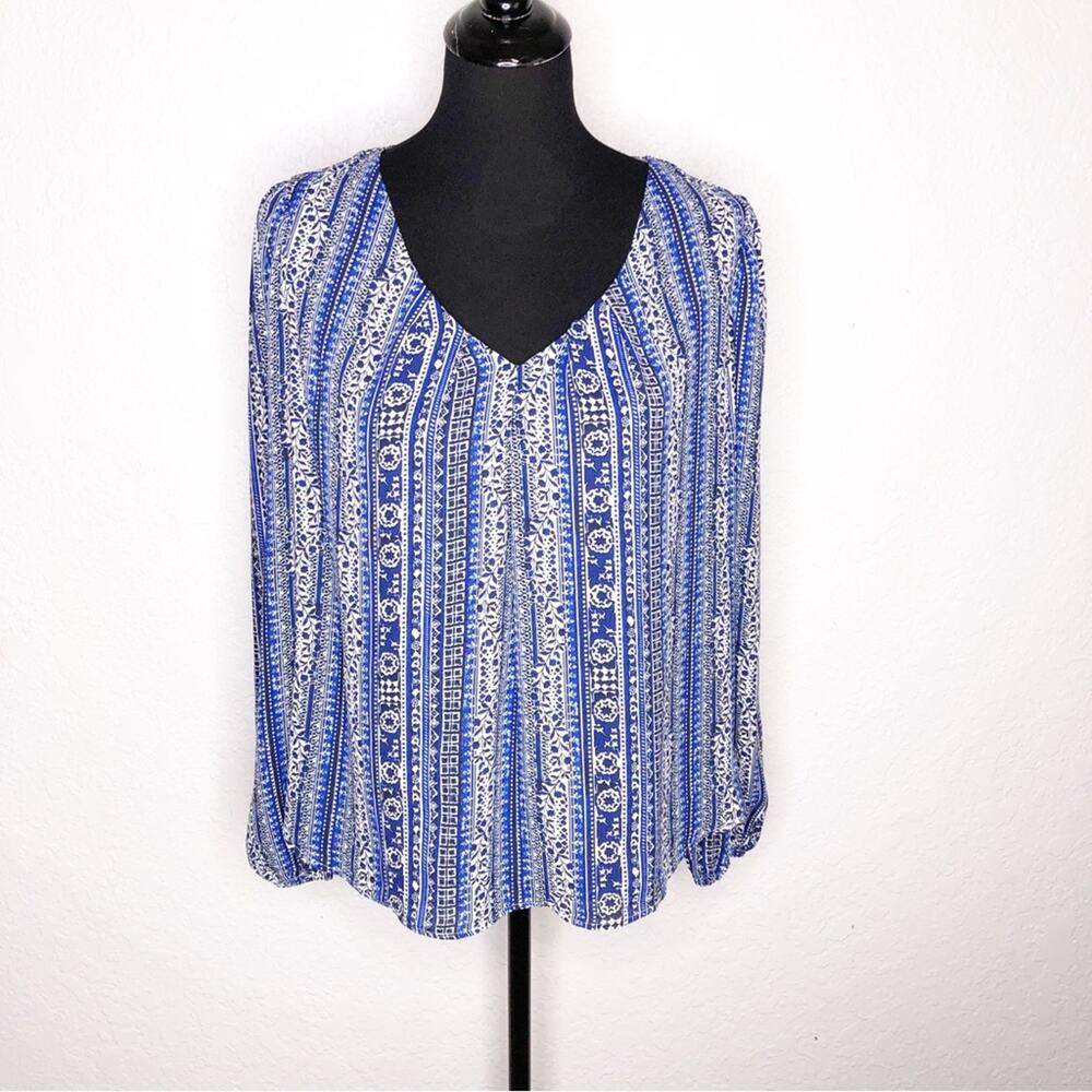 LOFT blue white stripe mixed print v neck top size Medium